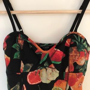 ARITZIA / TALULA bustier tank